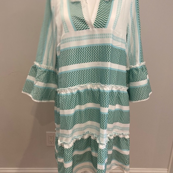 Chic Color Block Print Bell Cuff Sleeve Mini Dress - Picture 11 of 11